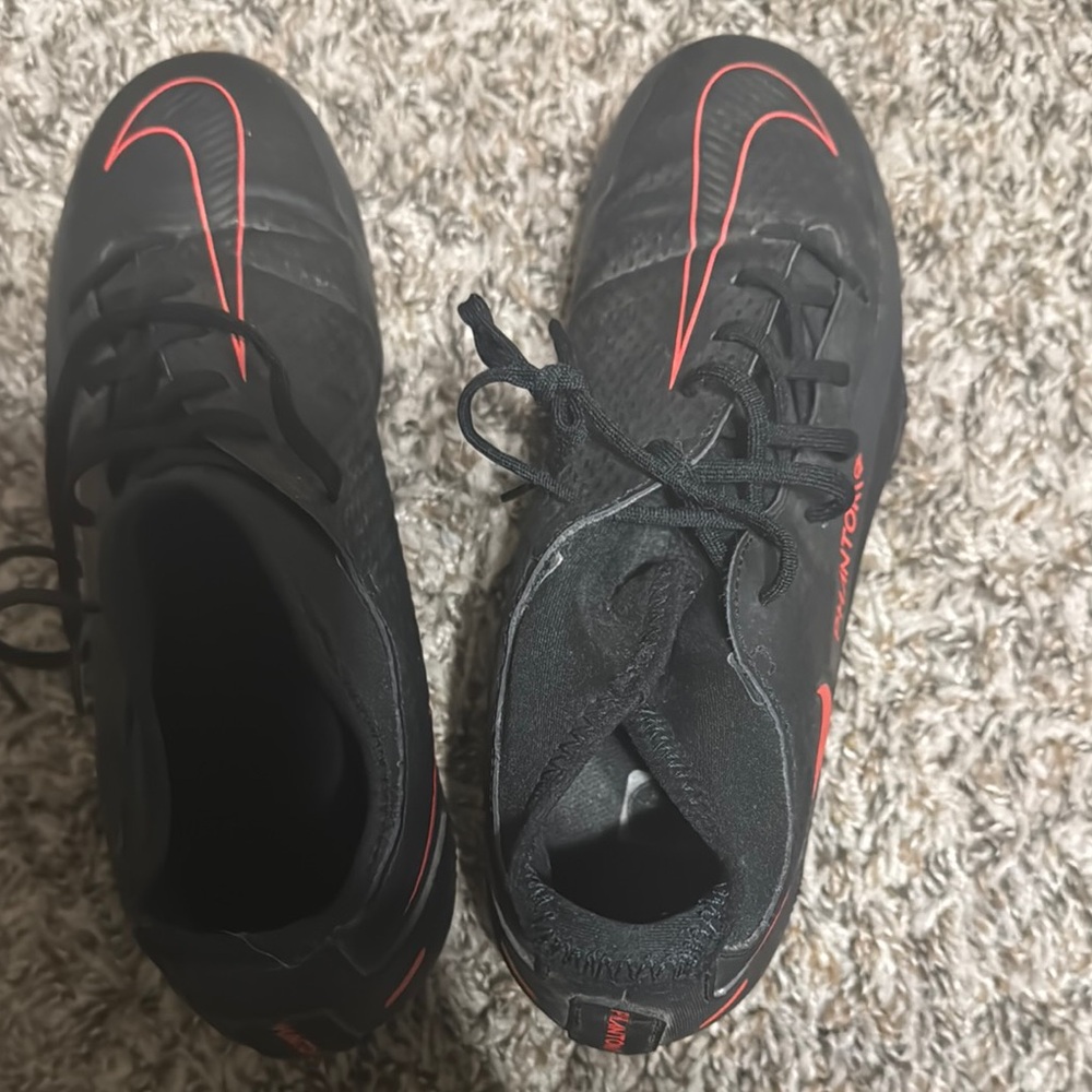 Nike Black and Red Athletic Shoes